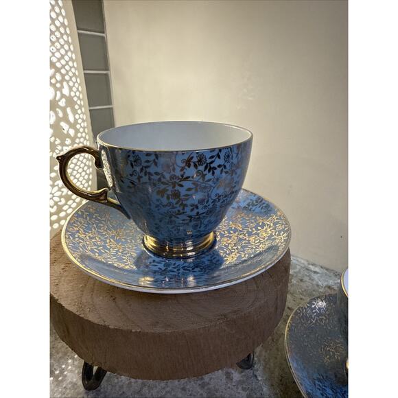 George Jones & Sons JON158 England Tea Cup/Saucer Gold Floral Lace Footed RARE 2 - Picture 2 of 15